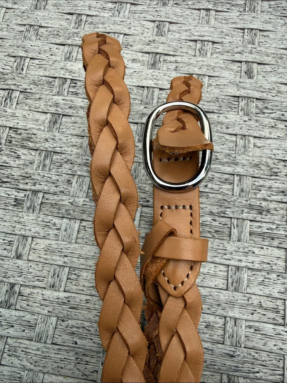 Old Navy Braided Cow Leather Brown/Than Belt Size XS/S 37”x0.5”